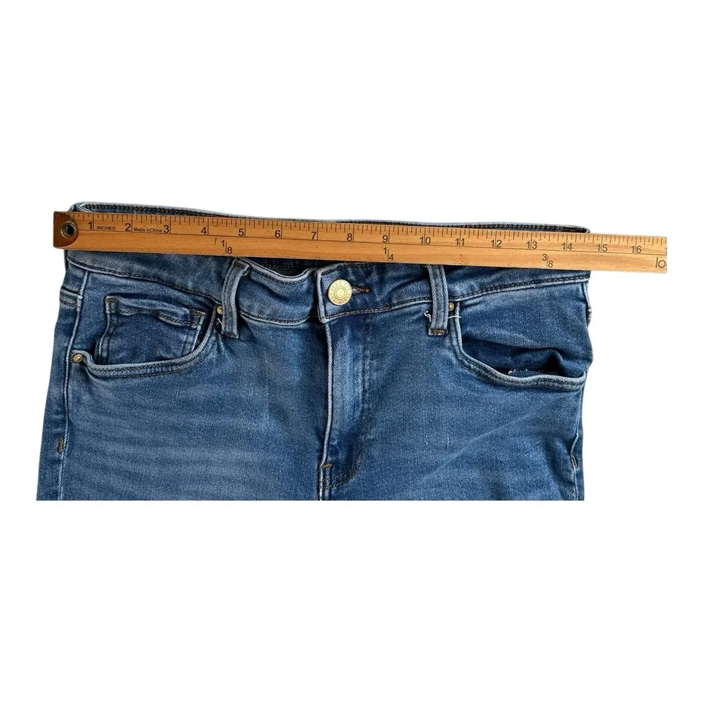 Kut From the Kloth Jeans Women's Size 8 Crop Straight Leg‎ Raw Hem Distressed